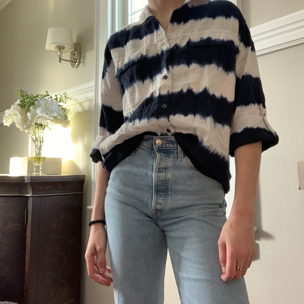 Aritzia Linen Buttondown